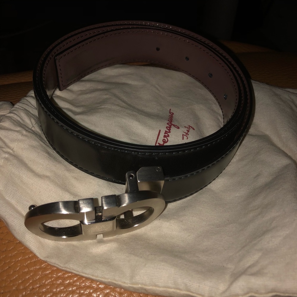 Ferragamo belt reversible , authentic. Size 32-38